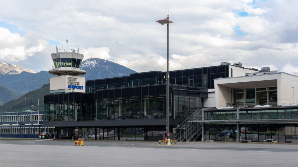 Executive on-demand transfers from Warth airport